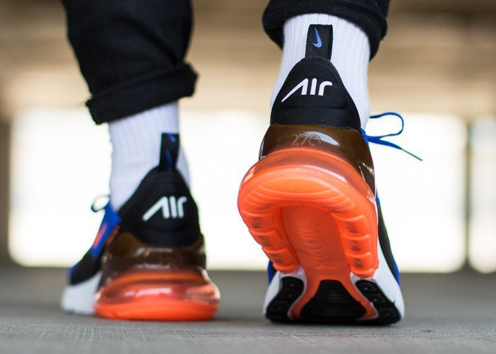 Buty sportowe męskie Nike Air Max 270 (AH8050-401)