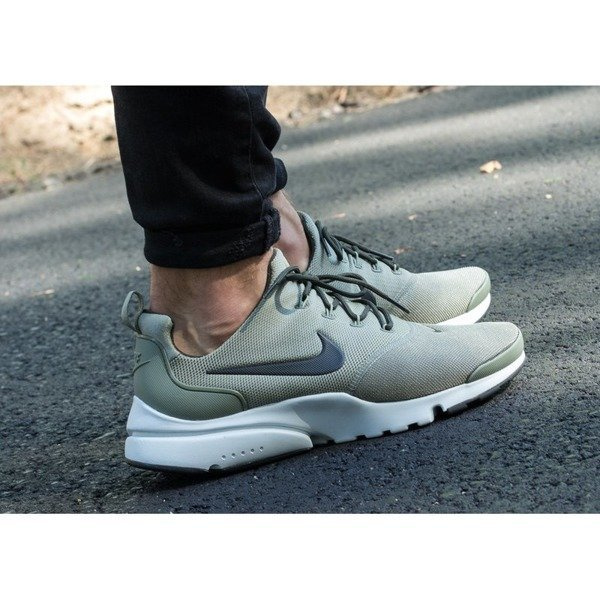 Buty sportowe męskie Nike Presto Fly (908019-011)