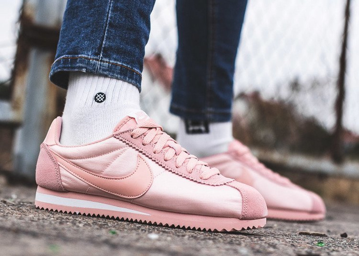 Buty sportowe damskie Nike Cortez Classic Nylon (749864-606)
