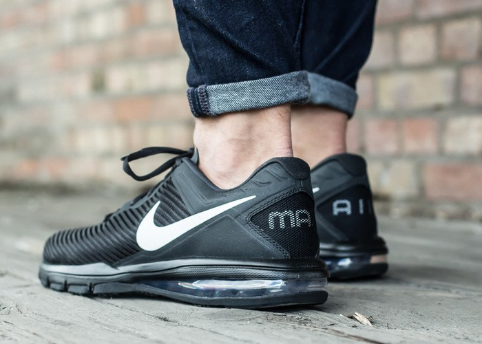 Buty treningowe męskie Nike Air Max Full Ride TR 1.5 (869633-010)