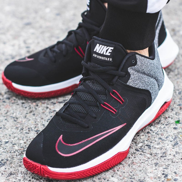 Buty treningowe męskie Nike Air Versitile II  (921692-002)
