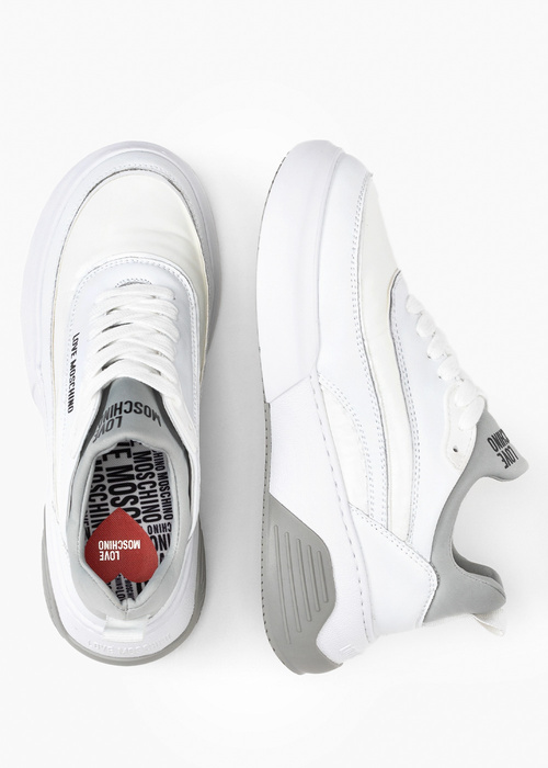 Sneakersy damskie LOVE MOSCHINO JA15845G0GIO5-10A 