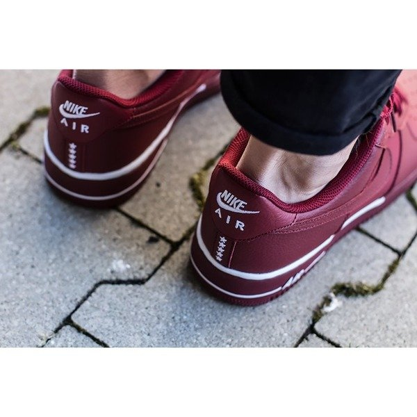 Buty sportowe męskie Nike Air Force 1 ''07 Low (AA4083-600)