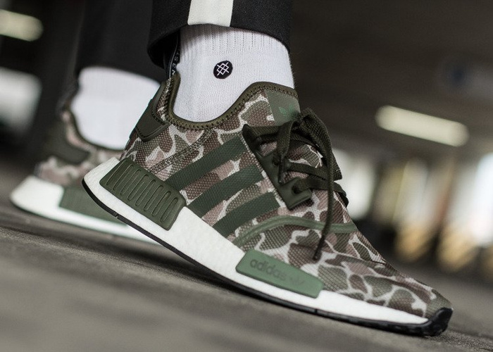 Buty sportowe męskie Adidas NMD_R1 (D96617)