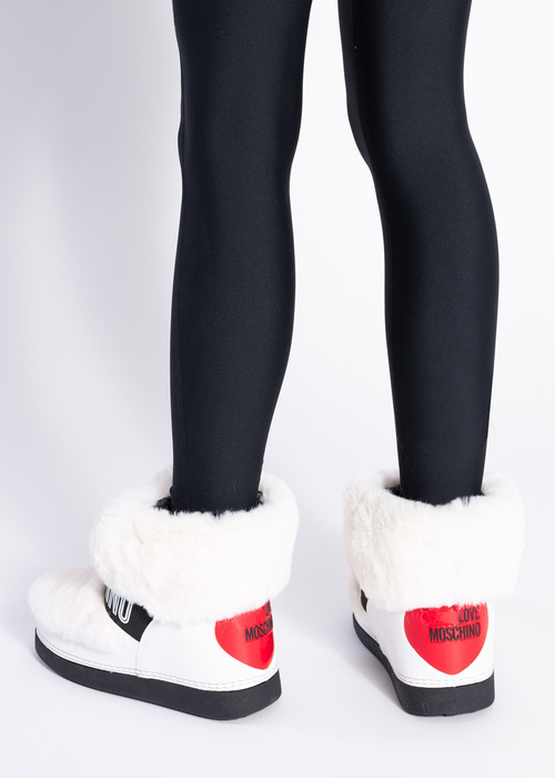 Śniegowce damskie białe LOVE MOSCHINO JA24432G0FIT210A 
