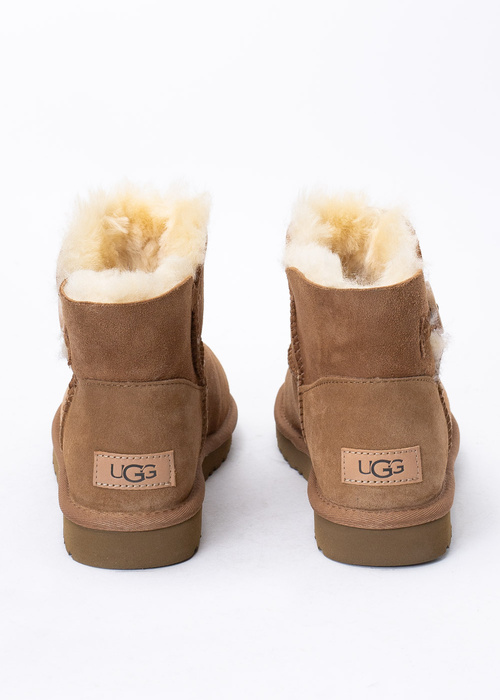 Buty zimowe damskie UGG Mini Bailey Button II (1016422-CHE)