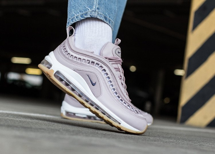 Buty sportowe męskie Nike Wmns Air Max 97 Ultra 17 SI (AO2326-600)
