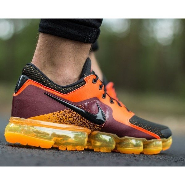 Buty sportowe męskie Nike Air Vapormax (AH9046-800)