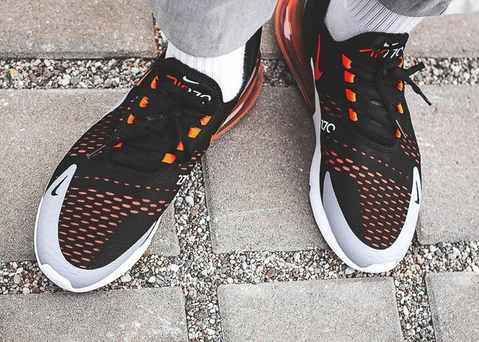 Buty sportowe męskie Nike Air Max 270 (AH8050-015)