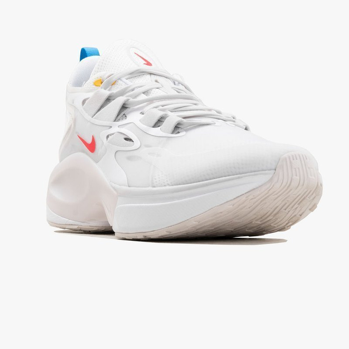 Buty sportowe męskie Nike Signal D/MS/X (AT5303-100)