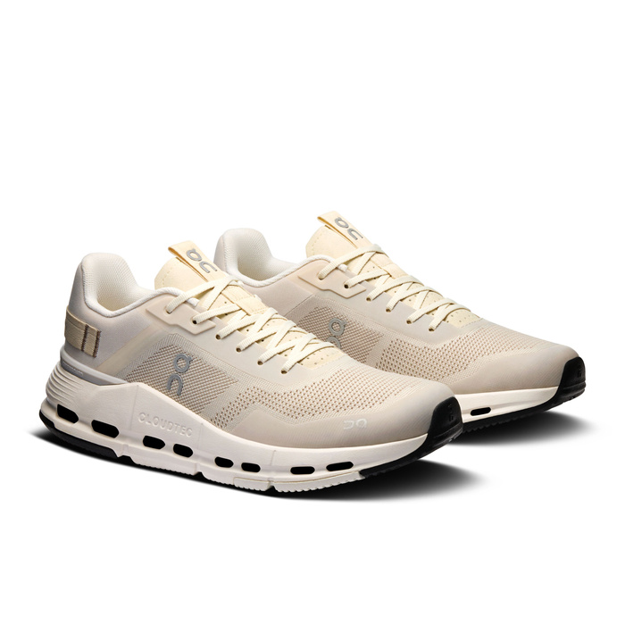ON CLOUDNOVA FORM Cream | Ivory Sneakersy damskie 