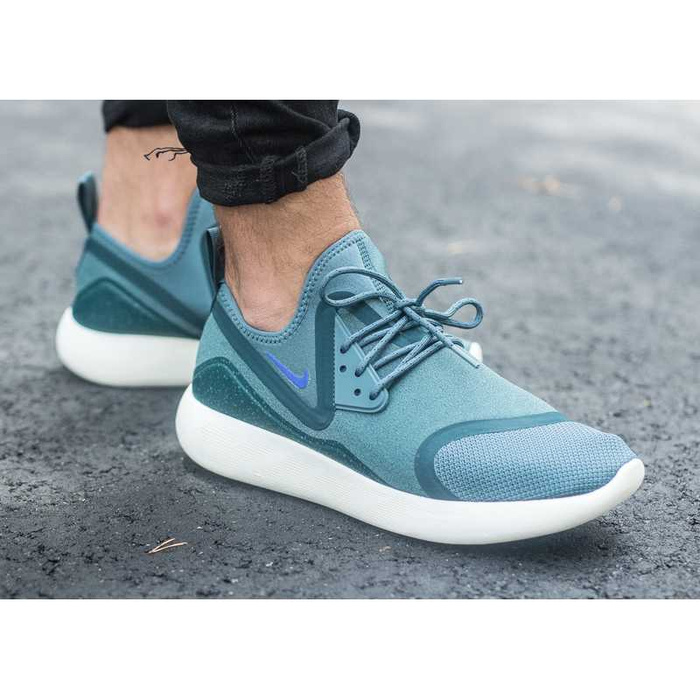 Buty treningowe męskie Nike Lunarcharge Premium (923619-304)
