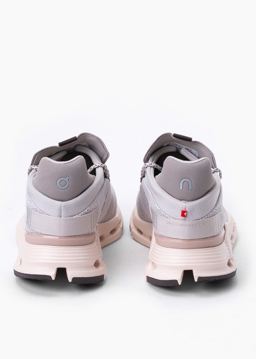 Sneakersy damskie ON CLOUDNOVA 
