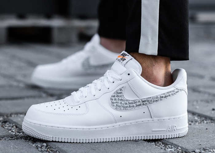 Buty sportowe męskie Nike Air Force 1 07'' LV8 LTHR (BQ5361-100)