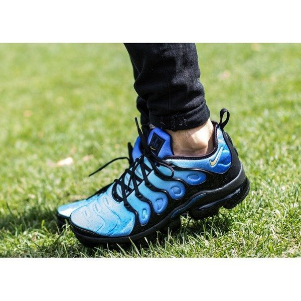 Buty sportowe męskie Nike Air Vapormax Plus (924453-008)