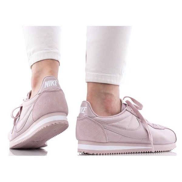 Buty sportowe damskie Nike WMNS Classic Cortez Nylon (749864-607)