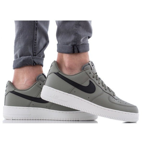 Buty sportowe męskie Nike Air Force 1 Low (AA4083-007)