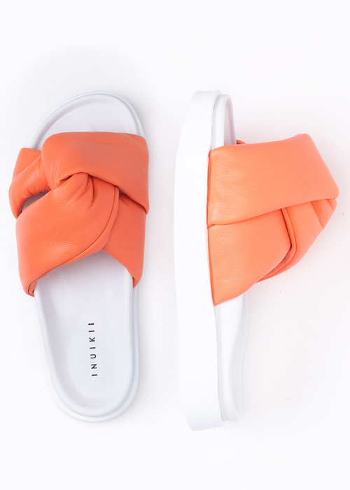 INUIKII SOFT CROSSED Klapki damskie