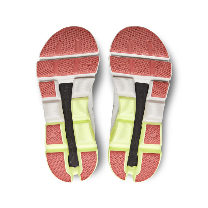 Buty damskie do biegania białe ON CLOUDFLYER 4