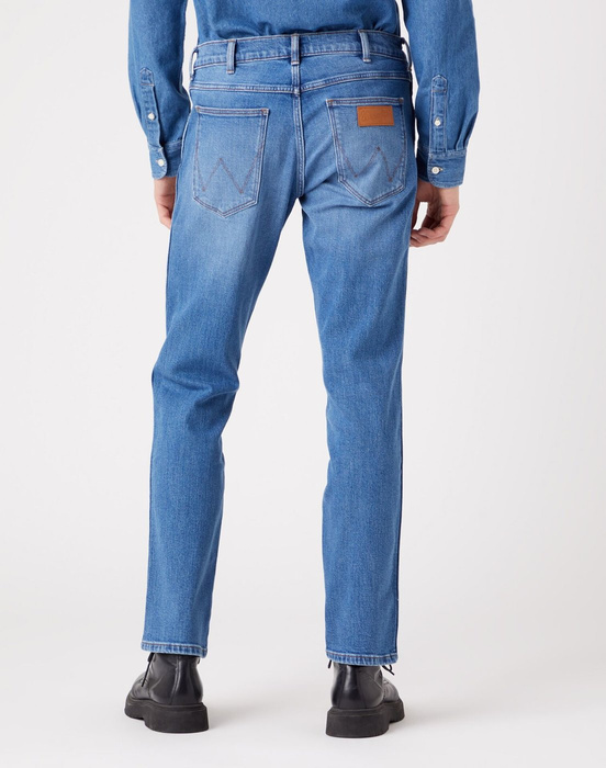 Spodnie jeansowe męskie WRANGLER GREENSBORO NEW FAVORITE 