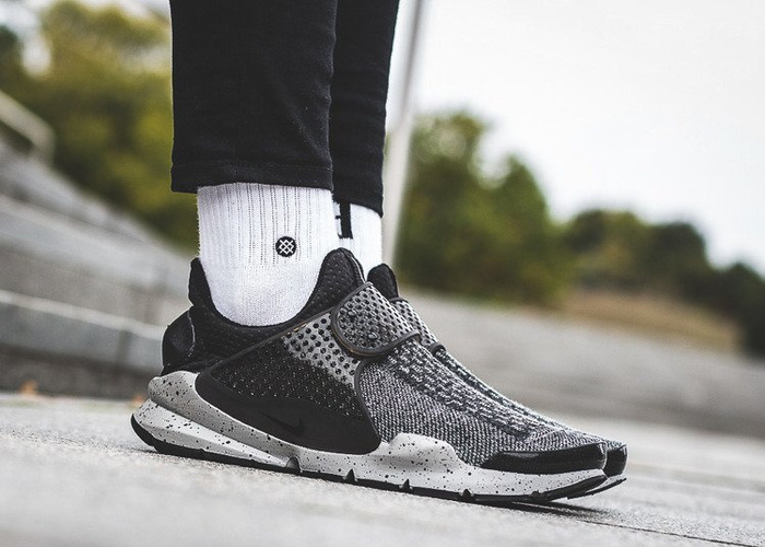 Buty sportowe męskie Nike Sock Dart Se Premium (859553-001)