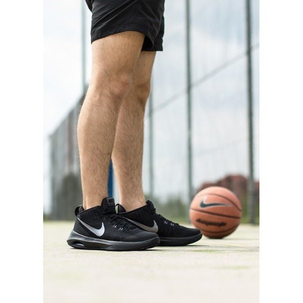 Buty sportowe męskie Nike Air Versatile NBK (852433-001)