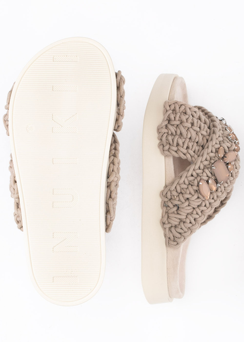 INUIKII WOVEN STONES Klapki damskie