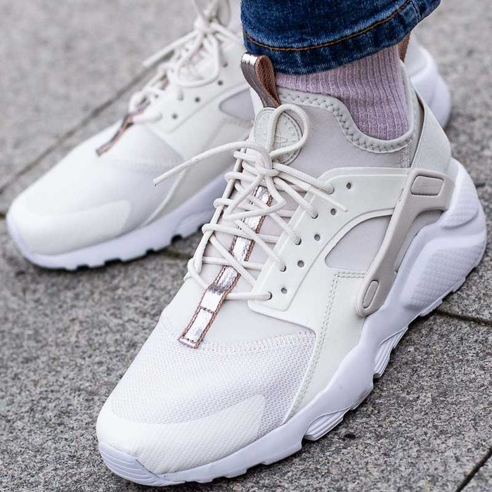 Buty sportowe damskie Nike Huarache Run Ultra (847568-014)