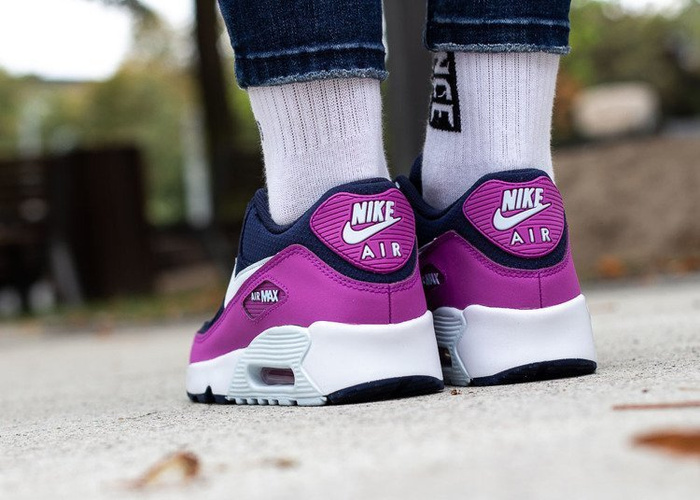 Buty sportowe damskie Nike Air Max 90 Mesh (833340-402)