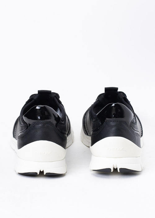 Sneakersy damskie GEOX D SUKIE