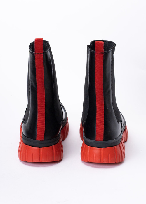 Sztyblety damskie czarne Love Moschino JA15665G1FIA0000