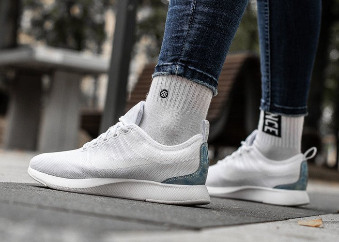 Buty sportowe damskie Nike Dualtone Racer SE (917648-104)