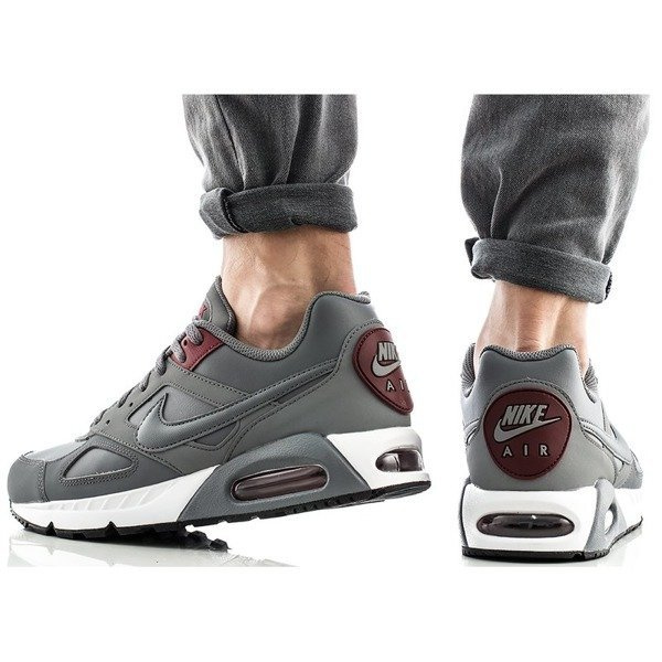 Buty sportowe męskie Nike Air Max Ivo Leather (580520-006)