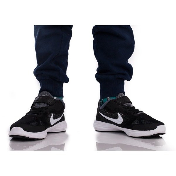 Buty sportowe Nike Revolution 3 (819414-001)