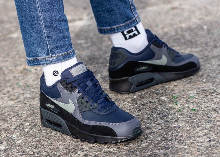 Buty sportowe damskie Nike Air Max 90 LTR GS (833412-406)