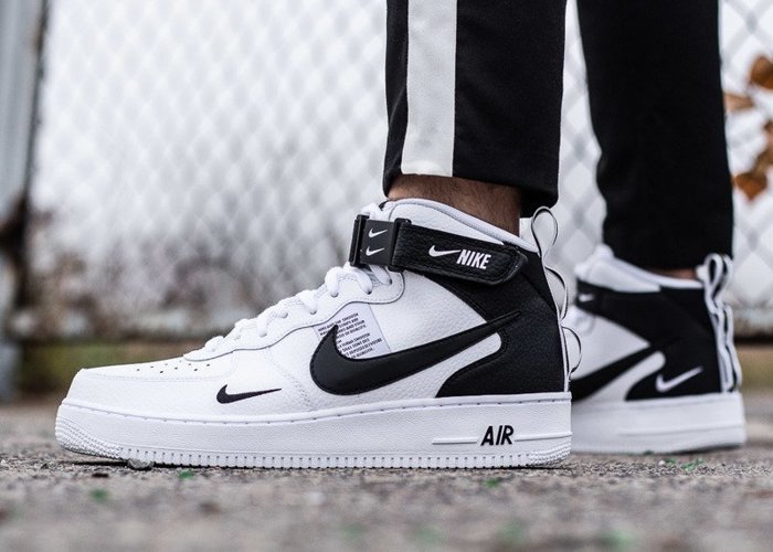 Buty sportowe męskie Nike Air Force 1 MID 07 LV8 Utility (804609-103)