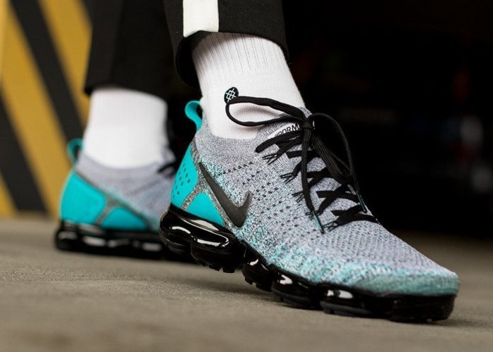 Buty sportowe męskie Nike Air VaporMax Flyknit 2 (942842-104)